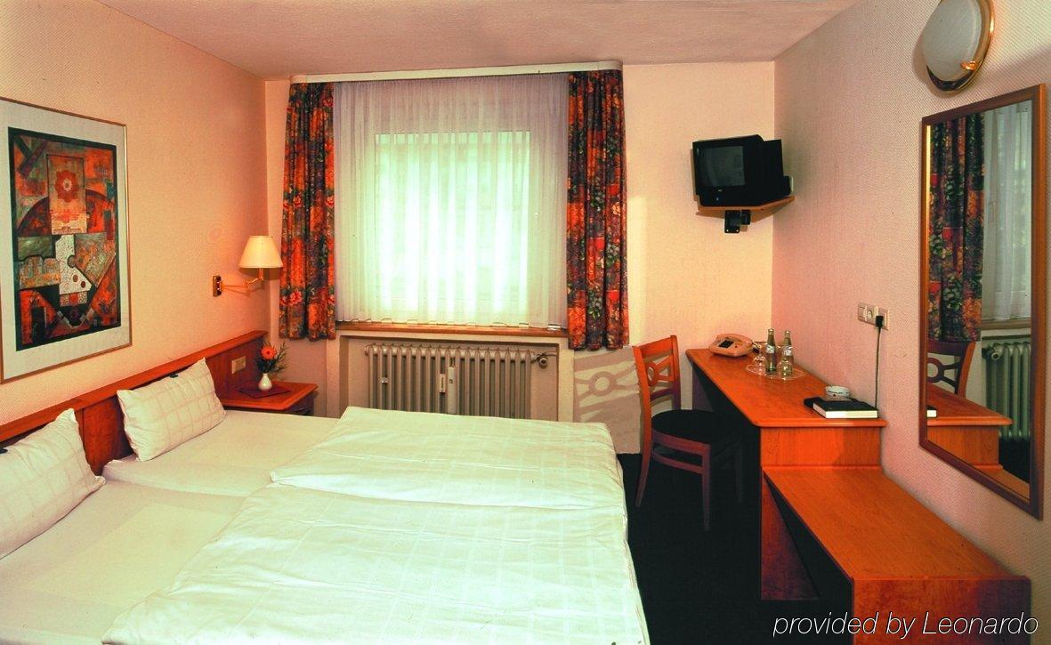 City Hotel By Celina Hagen  Quarto foto